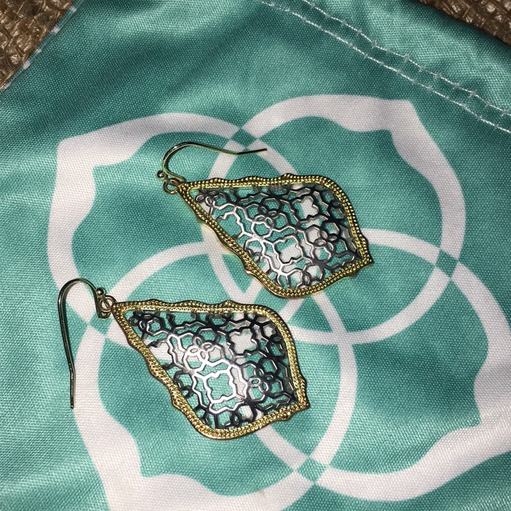 KENDRA SCOTT EARRINGS